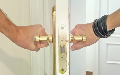 Visiting Spain: You will notice Spanish door knobs!
